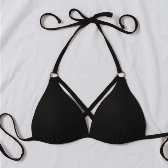 SHEIN Ring Linked Crisscrossed Halter Bikini Top - Picture 6 of 8